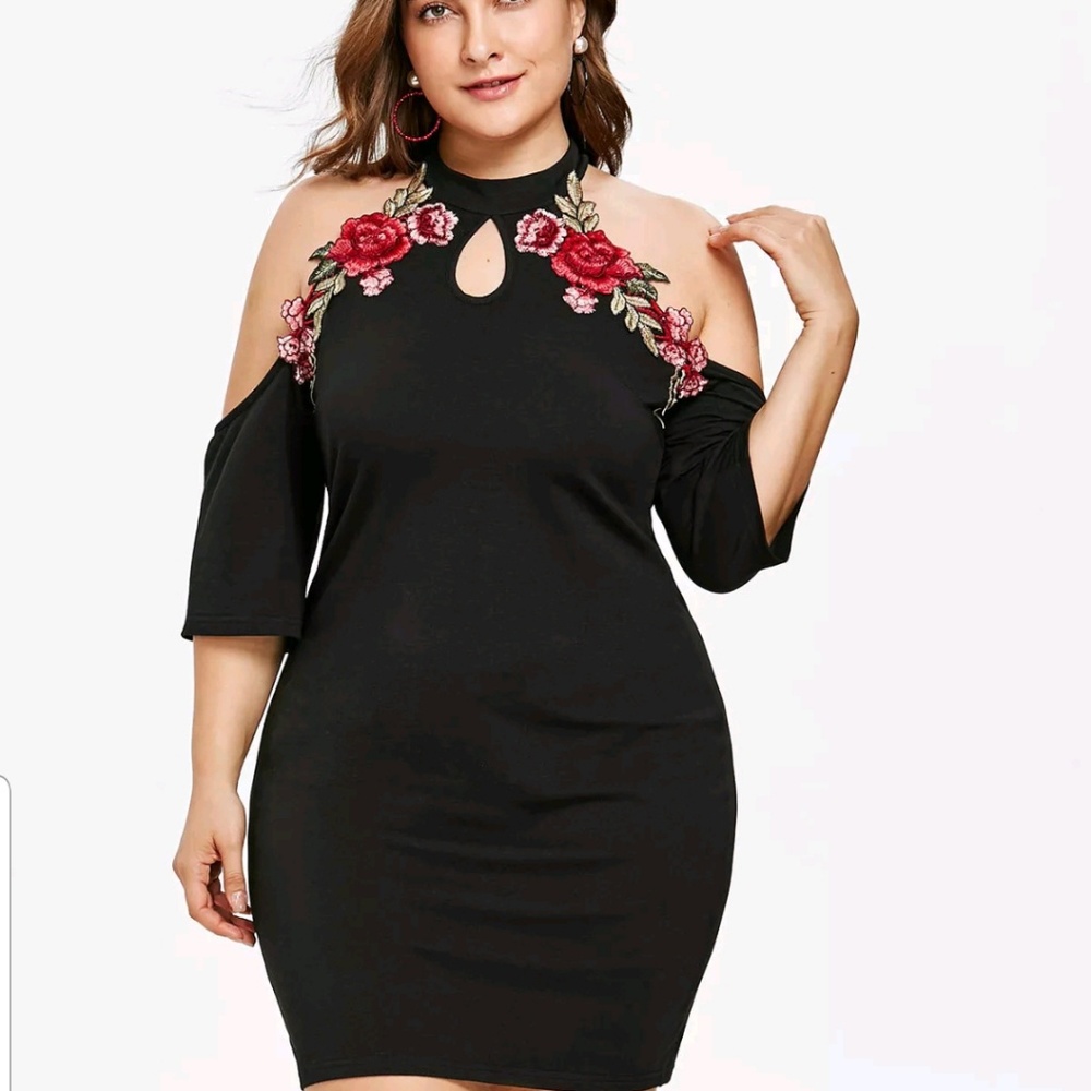 Plus Size Sexy Dress - Picture 4 of 7